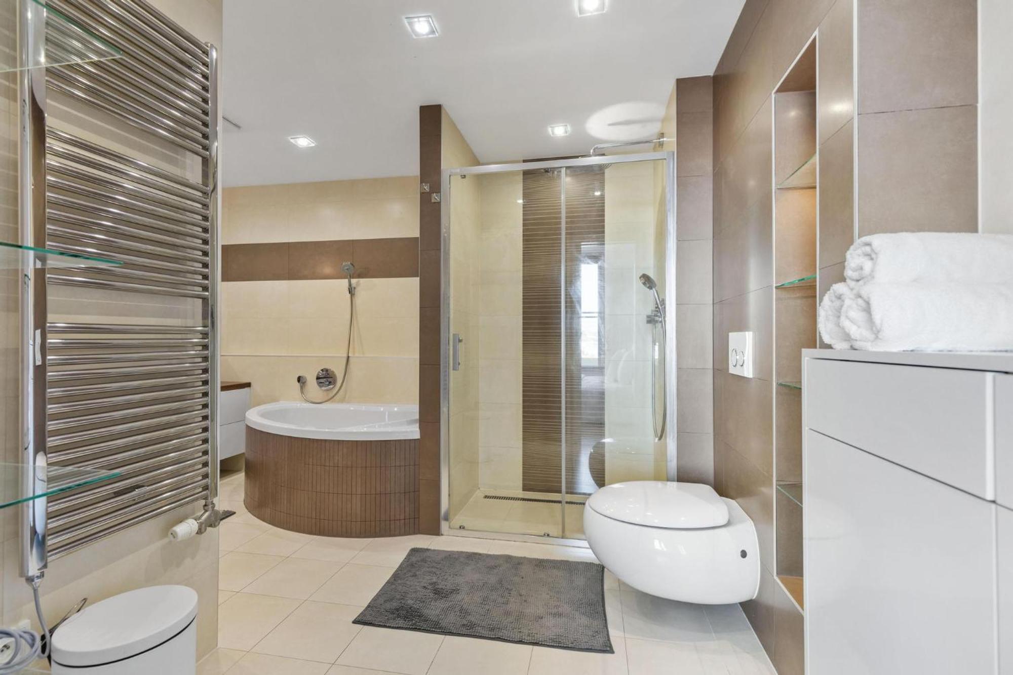 Sky Apartman In Bratislava - With 2 Parking Places Exterior photo